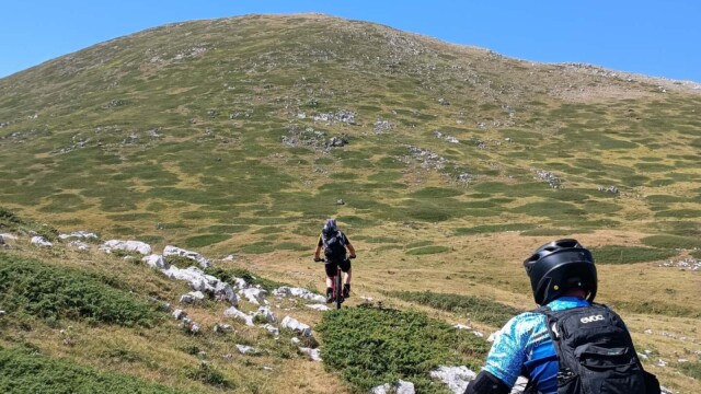 Monte Cotento in MTB da Filettino: cresta dei Simbruini e boschi tecnici