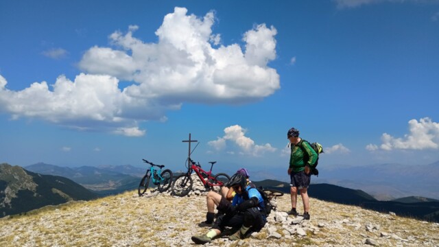 Monte Cotento in MTB da Filettino: cresta dei Simbruini e boschi tecnici