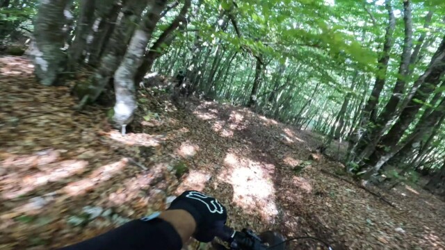 Fotogramma dal video a 01:37 Monte di Cambio in MTB: dalla Valle Scura alle creste dei Monti Reatini