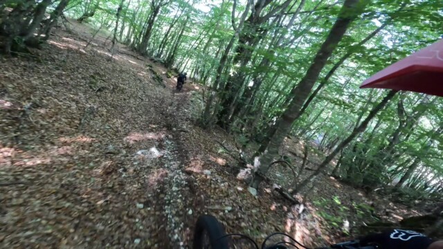 Fotogramma dal video a 01:39 Monte di Cambio in MTB: dalla Valle Scura alle creste dei Monti Reatini