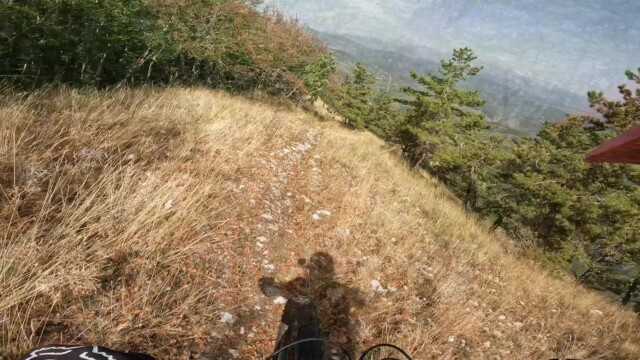 Fotogramma dal video a 01:27 Monte di Cambio in MTB: dalla Valle Scura alle creste dei Monti Reatini