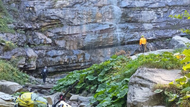 Laga selvaggia in MTB: Pizzo di Moscio, Cima Lepri e Cascata della Morricana